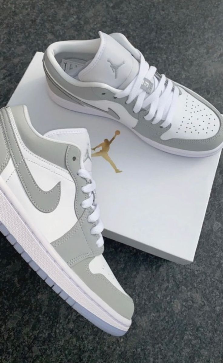tenis nike branco